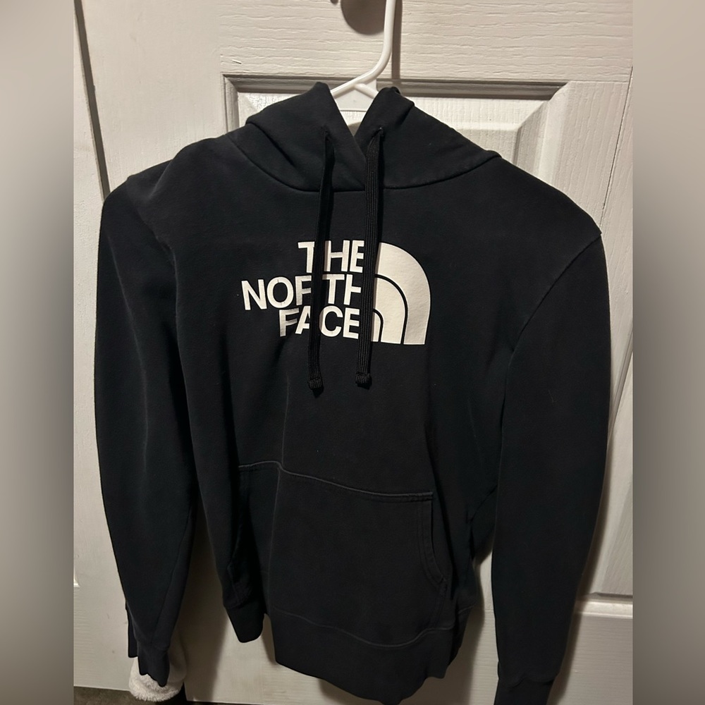 Women’s North Face Hoodie